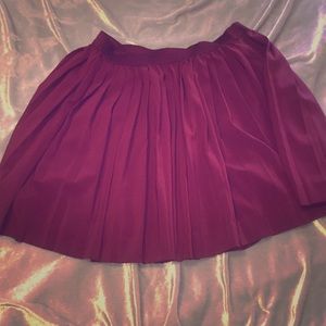 Forever 21 Burgundy Pleated Mini Skirt